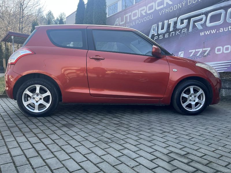 Suzuki Swift 1.2/69kW - fotka 4 z 18