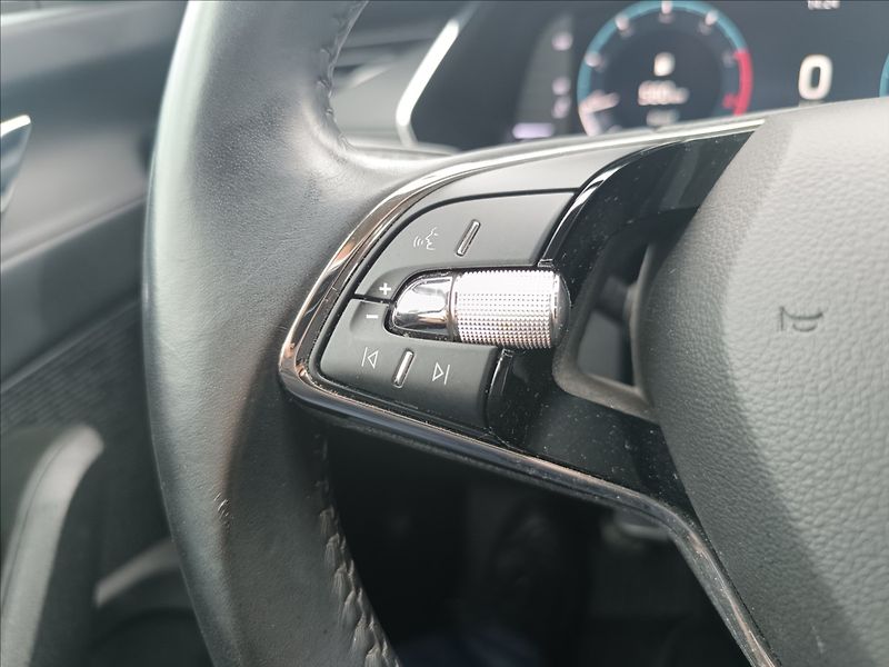 Škoda Octavia 1,5 TSi Ambition - fotka 18 z 21