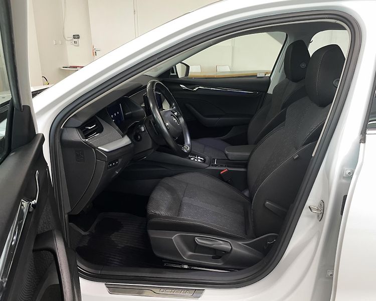 Škoda Octavia 1.5 TGI G-TEC, STYLE, DSG, ČR - fotka 9 z 29