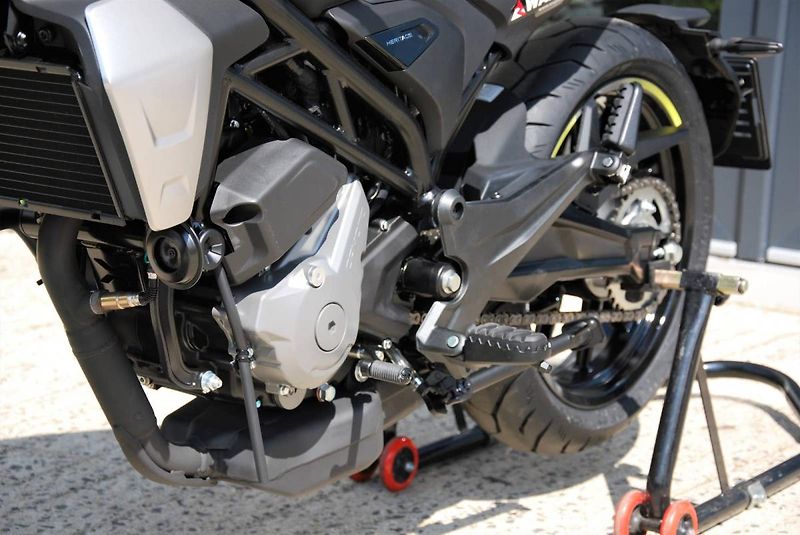 CFMOTO 300 CL-X (2026) 300CL-X - fotka 14 z 25