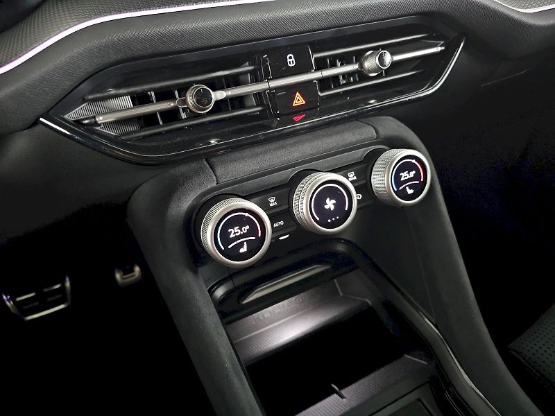 Škoda Kodiaq (2025) 2.0TDi 142kW 4X4 SPORTLINE 7S - fotka 25 z 35