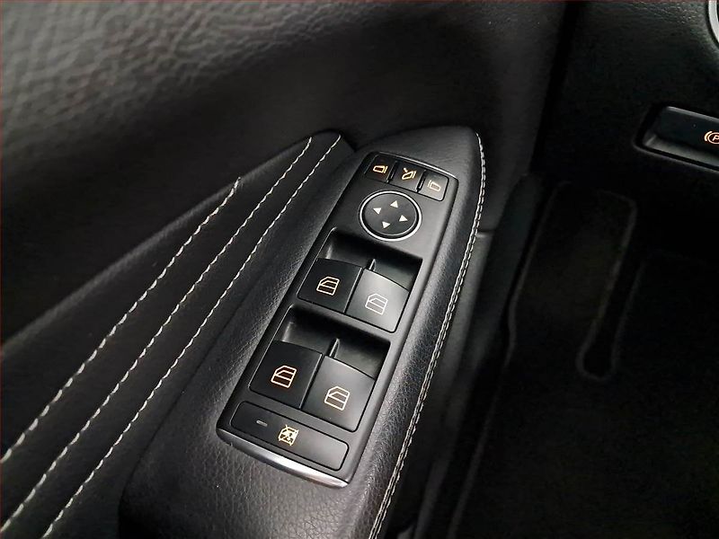 Mercedes-Benz Třídy M (2012) ML 350 BlueTEC, 4X4, Automat - fotka 19 z 19