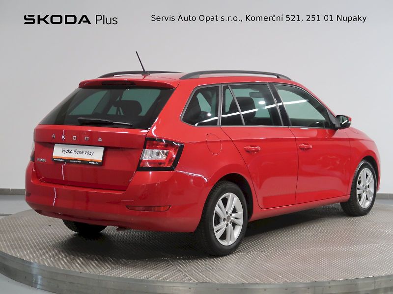 Škoda Fabia (2022) AMBITION TOUR 1.0TSI 70KW - fotka 2 z 34