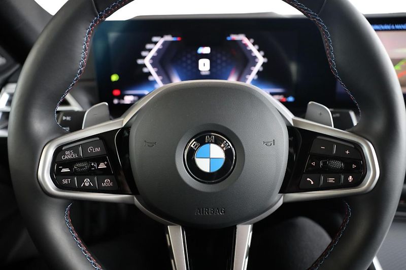 BMW Řada 4 M440i xDrive Gran Coupé - fotka 28 z 28