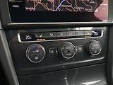 Volkswagen Golf (2020) 2.0 TDI, Navi, Tempomat - náhled 17