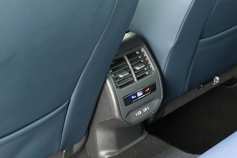 Cupra Formentor (2024) 1.4 e-Hybrid VZ - fotka 15 z 20