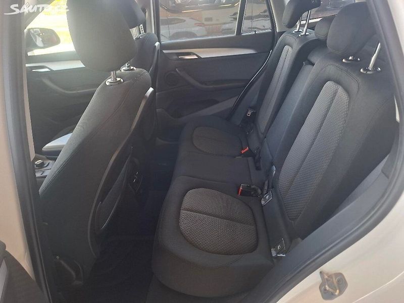 BMW X1 2.0d 110KW AUT 2017 - fotka 7 z 13