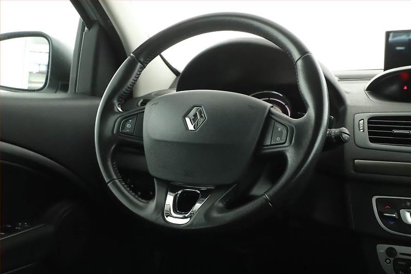 Renault Mégane (2014) 1.2 TCe, Tempomat - fotka 8 z 17
