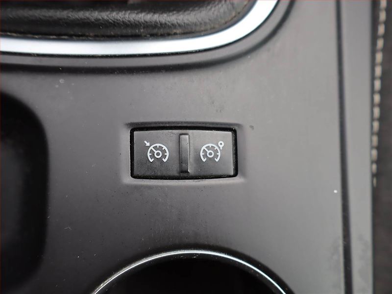 Renault Mégane (2017) 1.6 SCe, Navi, Tempomat - fotka 17 z 20