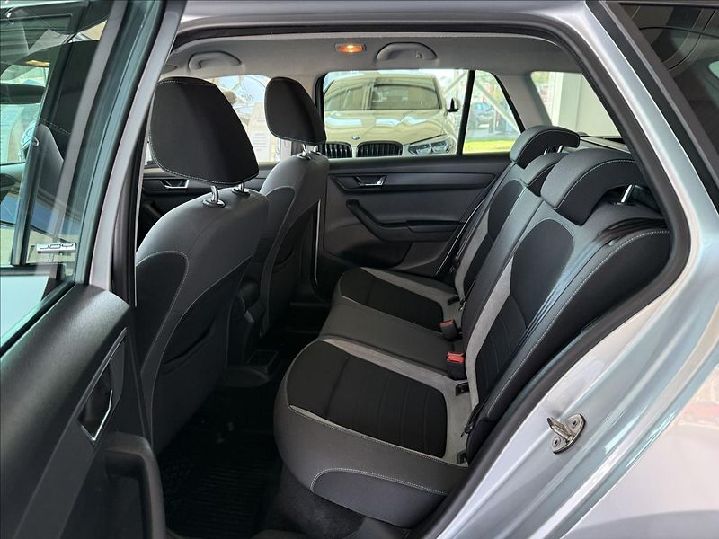 Škoda Fabia 1,2   TSI,JOY,1.MAJ,SERVISKA - fotka 23 z 26