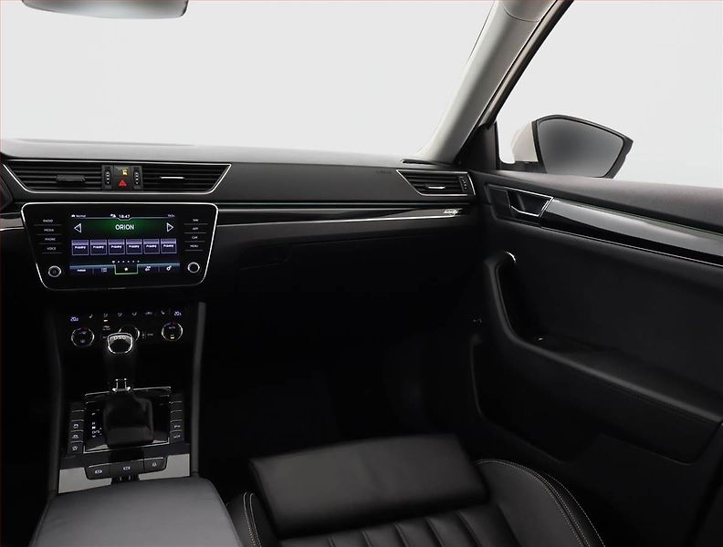 Škoda Superb (2020) Laurin&Klement 2.0 TDI - fotka 8 z 26