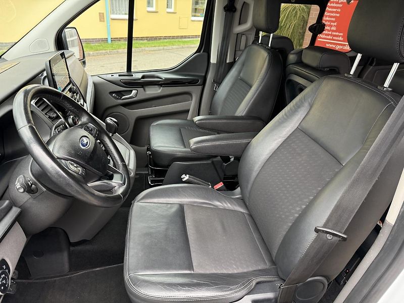 Ford Tourneo Custom (2018) SPORT - 2,0TDCi - 125kw - fotka 39 z 69