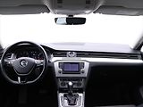 Volkswagen Passat 2,0 TDI 110kW DSG Comfort Navi - náhled 23