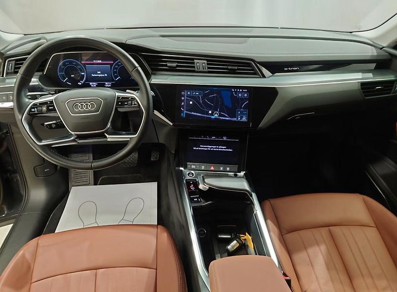 Audi Q8 e-tron 50 Q Kamera Kůže Matrix Taž - fotka 9 z 19