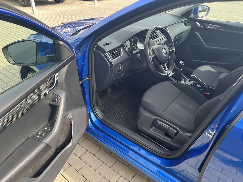 Škoda Octavia (2020) 1,6TDi 85kW STYLE - fotka 9 z 37