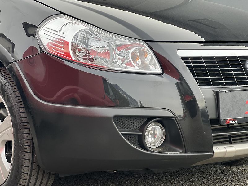 Fiat Sedici 1.9JTD 4x4 KLIMATIZACE ALU - fotka 35 z 40