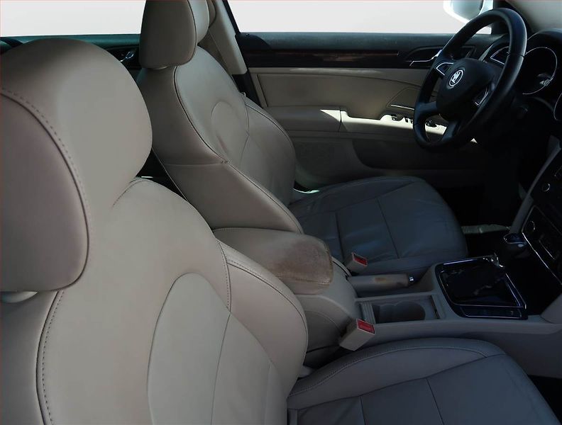 Škoda Superb (2014) Elegance 2.0 TDI, Automat - fotka 7 z 16