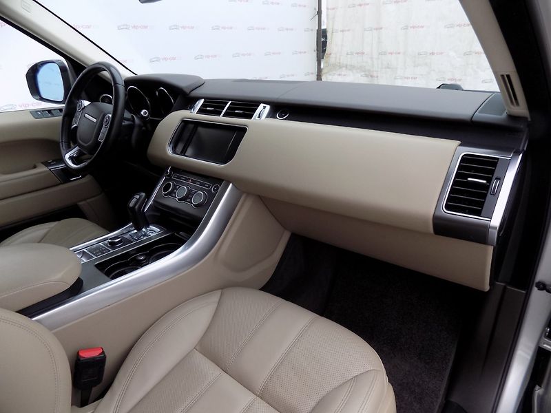 Land Rover Range Rover Sport (2016) 3.0TDV6/HSE/AWD/1.maj.ČR/AT/ - fotka 16 z 45