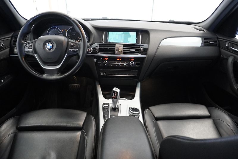 BMW X3 3,0 XDRIVE30D AUT. - fotka 19 z 28