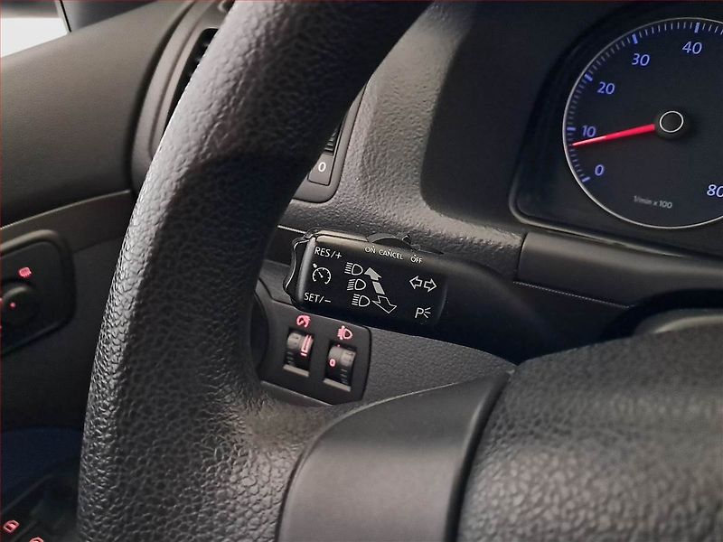 Volkswagen Touran (2009) 1.4 TSI, Tempomat - fotka 15 z 15