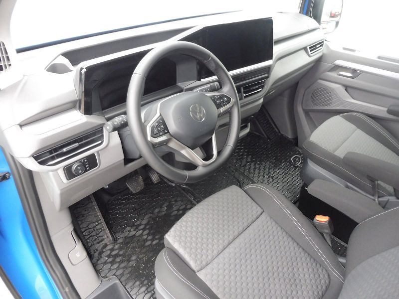 Volkswagen Caravelle (2025) Life DR 2,0 TDI 110kW 8AUT - fotka 6 z 29