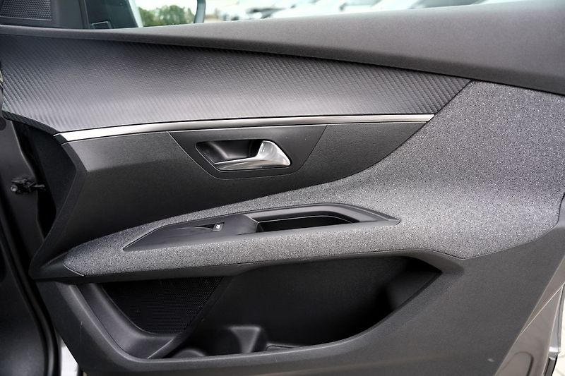 Peugeot 5008 1.6 HDI automat/88KW/7MÍST/ČR - fotka 20 z 44