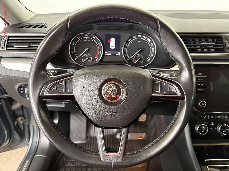 Škoda Superb (2019) 1.5TSi, Ambition, DSG, bixen - fotka 17 z 18