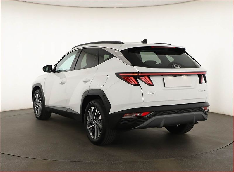 Hyundai Tucson (2023) Smart 1.6 T-GDI 48V MHEV - fotka 4 z 21