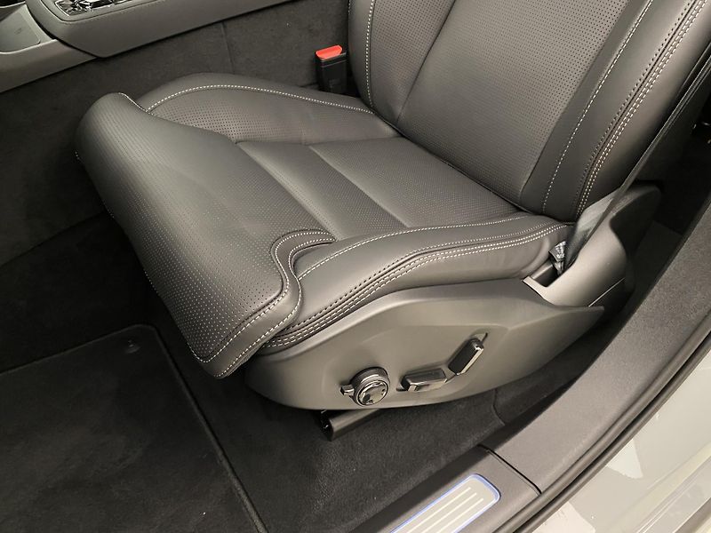 Volvo XC90 (2026) T8 AWD Plug-in BRIGHT ULTRA - fotka 32 z 75
