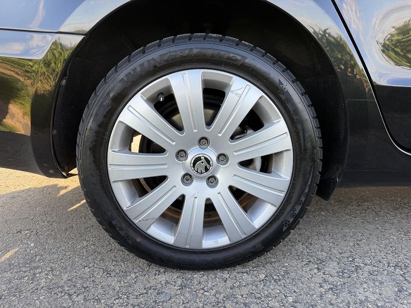 Škoda Superb (2014) 2,0TDI 125kW DSG ELEGANCE - fotka 9 z 81