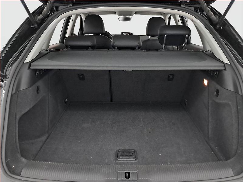 Audi Q3 (2014) 2.0 TFSI, 4X4, Automat - fotka 14 z 21