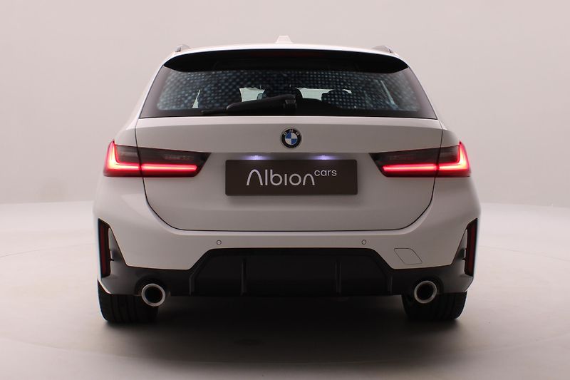 BMW Řada 3 320d xDrive M-Paket AUT CZ - fotka 6 z 52