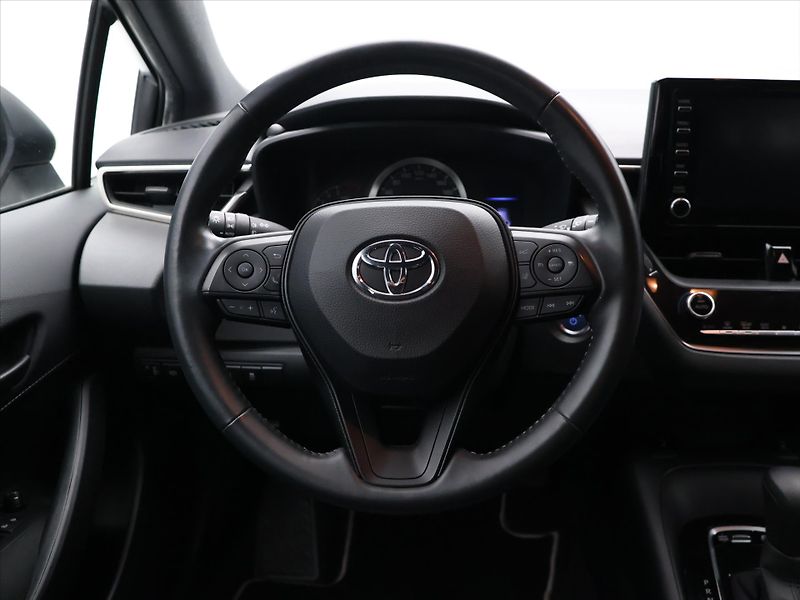 Toyota Corolla 1,8 Hybrid 72kW Aut. CZ DPH - fotka 14 z 24