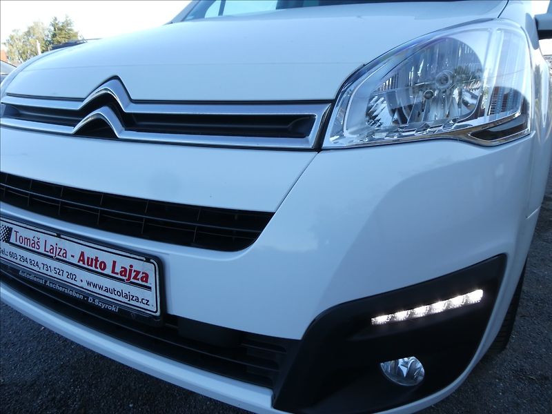 Citroën Berlingo 1,2 PT 81kW Multispace Panoram - fotka 4 z 47