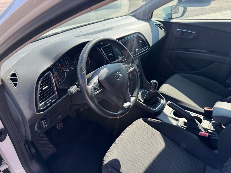 Seat Leon (2013) 1.4 TSI 90kW - fotka 11 z 44