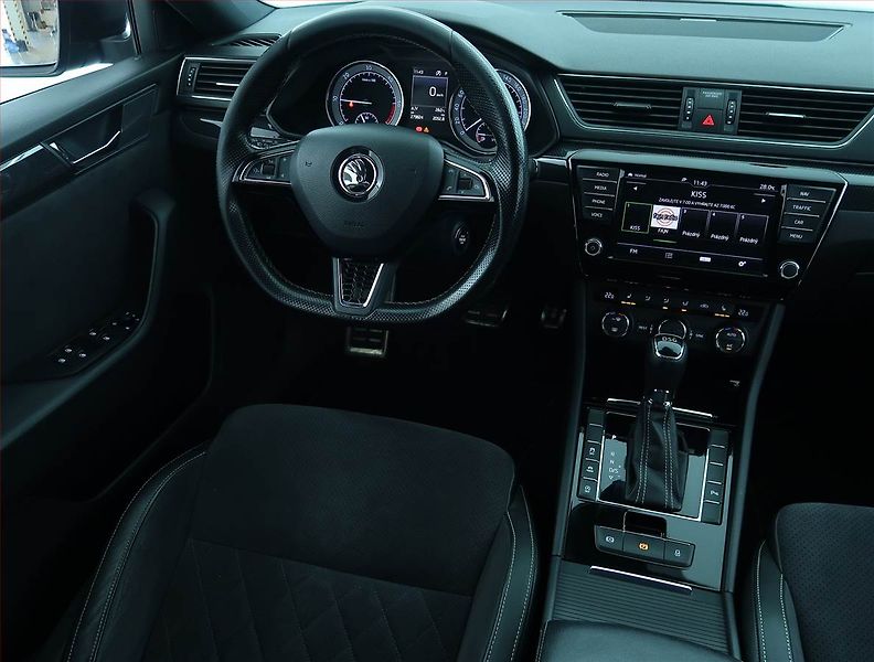 Škoda Superb (2017) Sportline 2.0 TDI, Automat - fotka 7 z 20