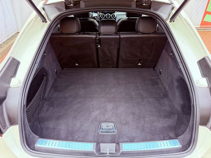 Mercedes-Benz GLC 300d 4Matic Coupe, ČR, Distron - fotka 10 z 36
