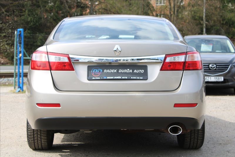 Renault Latitude 2,0 dCi  NOVÉ V ČR,AUTOMAT - fotka 6 z 30
