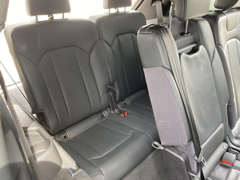 Audi Q7 3.0TDi 4x4 270PS S-LINE 7MÍST! - fotka 132 z 173