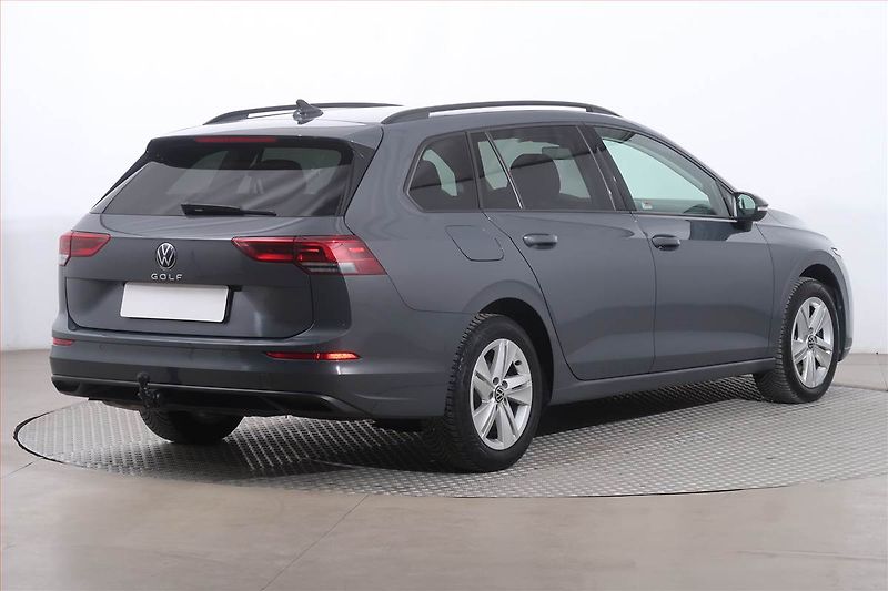 Volkswagen Golf (2021) 2.0 TDI, Automat, Navi - fotka 5 z 25