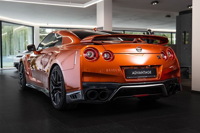 Nissan GT-R R35 BOSE - fotka 4 z 27