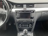 Škoda Superb (2012) 2.0 TDi, Ambition - náhled 12