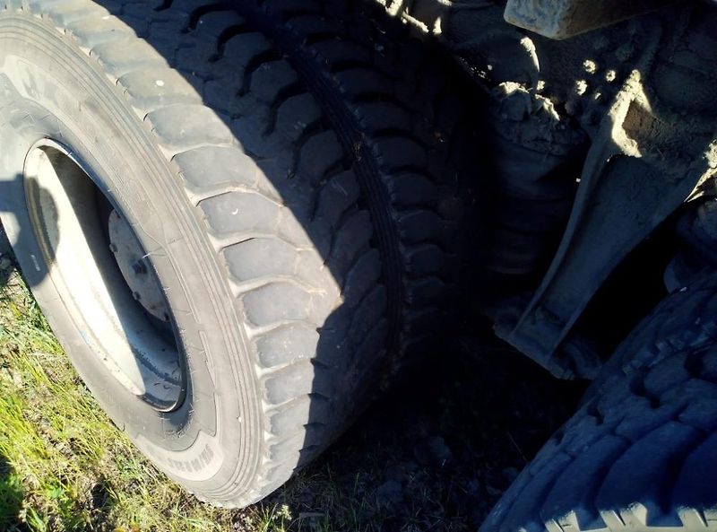Iveco Trakker (2012) 410 kontejner 6x4 - fotka 7 z 10