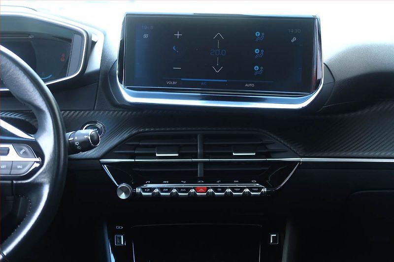 Peugeot 208 (2020) Allure Pack 1.2 PureTech - fotka 12 z 23