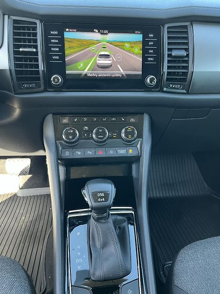 Škoda Kodiaq (2022) 2.0 TDi 110kW 4x4 WEBASTO - fotka 8 z 24