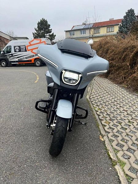 Harley-Davidson FLHXS Street Glide Special (2024) - fotka 7 z 14