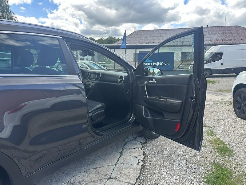 Kia Sportage 1.7 CRDi 104kW automat - fotka 25 z 25