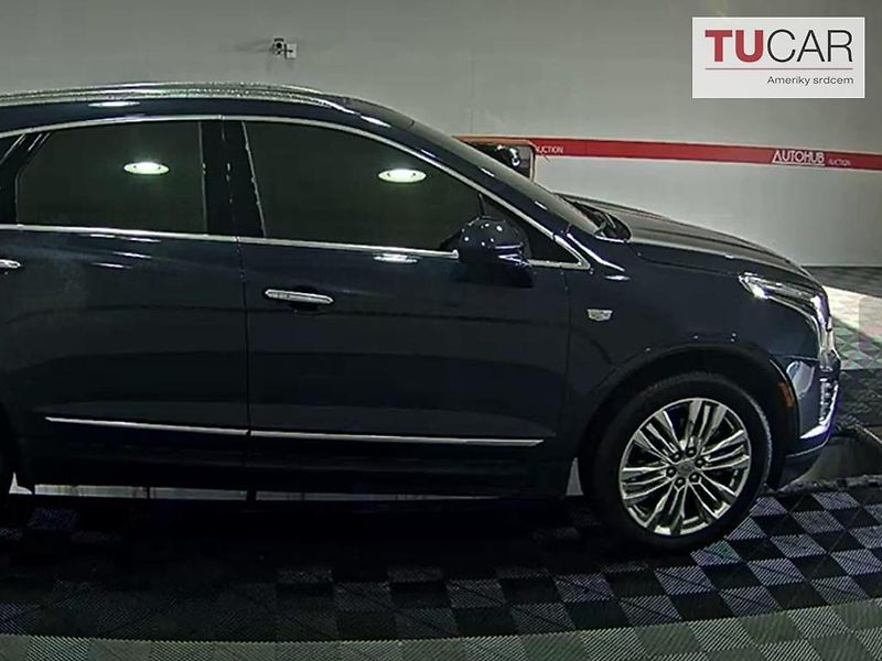 Cadillac XT5 (2018) Premium 3.6 V6 AWD - fotka 2 z 12