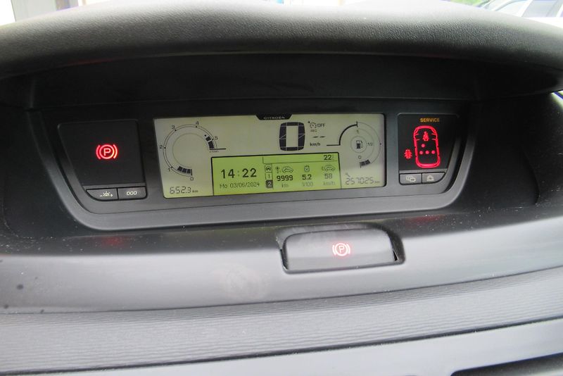 Citroën C4 Picasso 1.6 HDi Aut. Klima - fotka 14 z 22