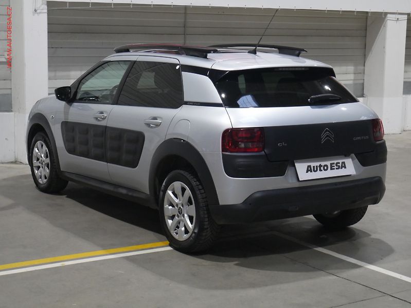 Citroën C4 Cactus (2016) 1.2PT, ČR, Panorama - fotka 6 z 17